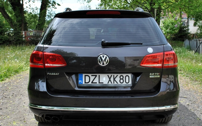 Volkswagen Passat cena 38700 przebieg: 312295, rok produkcji 2011 z Złotoryja małe 742